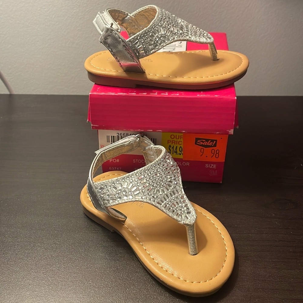 Silver slipper flip flops size 3M